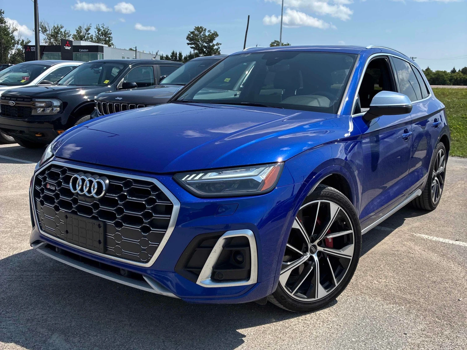 Audi SQ5  Technik / 360 / Distronic / B&O / Carfax