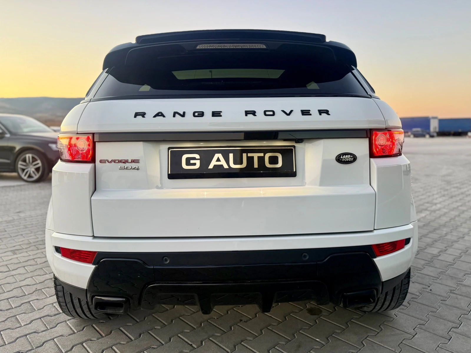 Land Rover Range Rover Evoque 2.2sd 4x4 Dynamic Собствен лизинг !!!, снимка 6 - Автомобили и джипове - 56575372