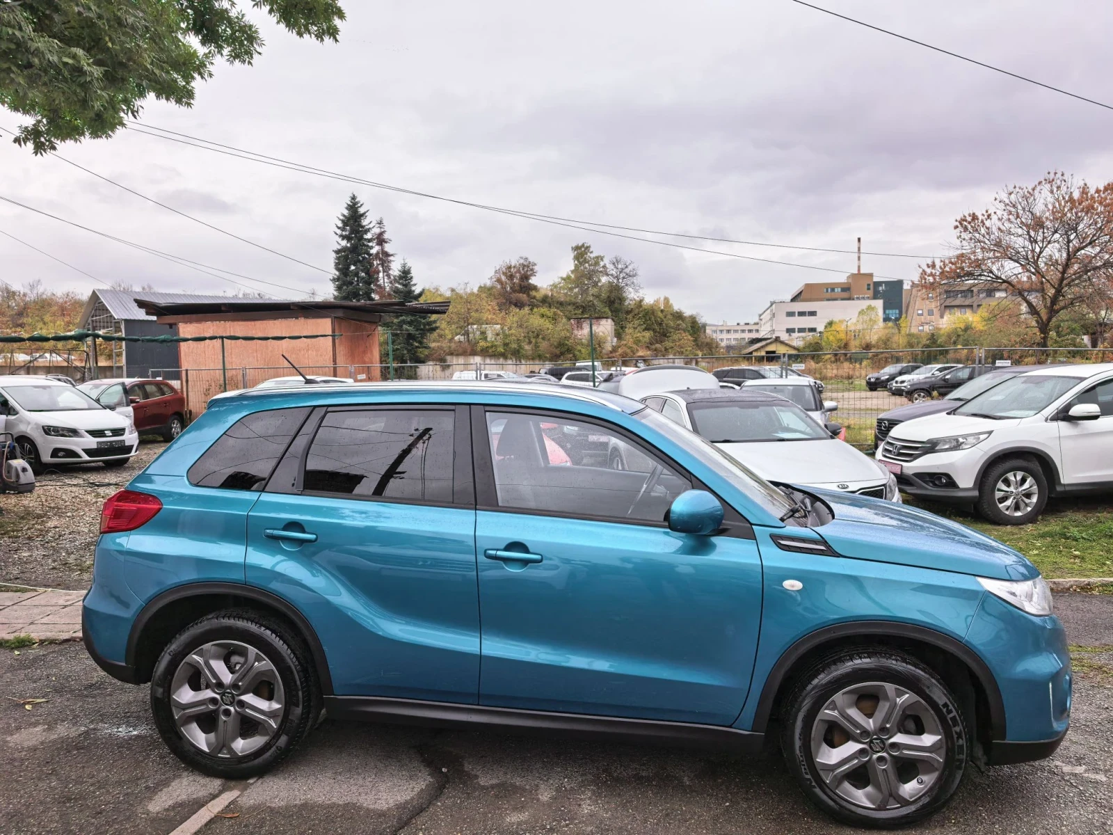 Suzuki Vitara 1.6 i 4WD, снимка 2 - Автомобили и джипове - 56746899