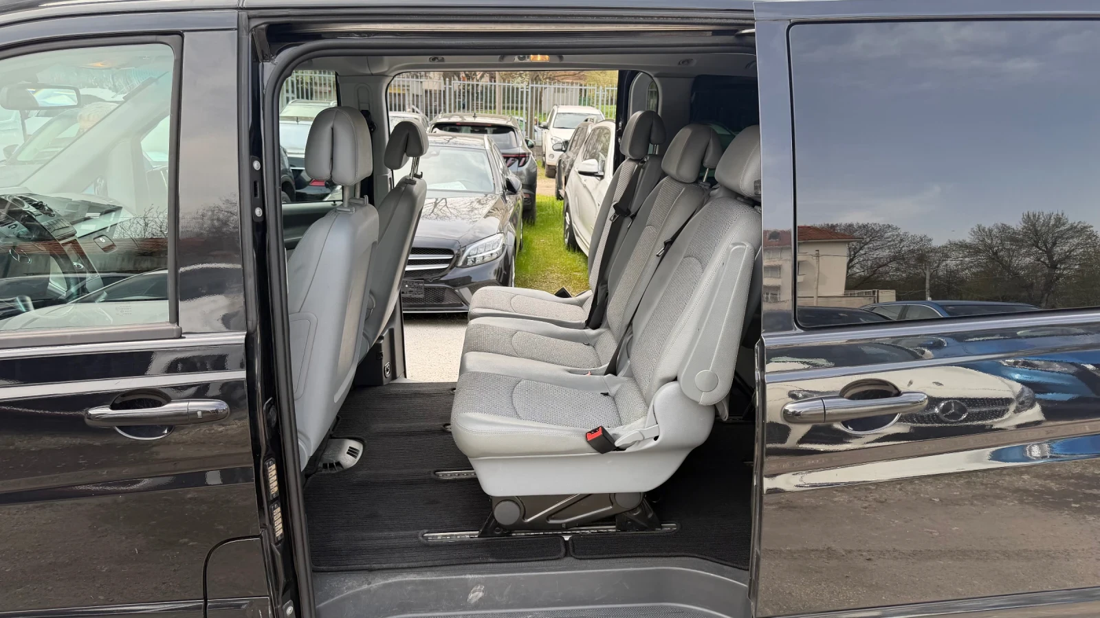 Mercedes-Benz Viano 2.2CDi, 4x4, ШВЕЙЦАРИЯ, снимка 12 - Бусове и автобуси - 54195313