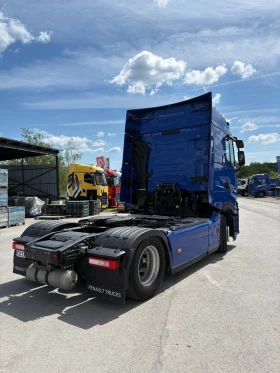 ����� �� �������� �� Renault T 520 HIGH