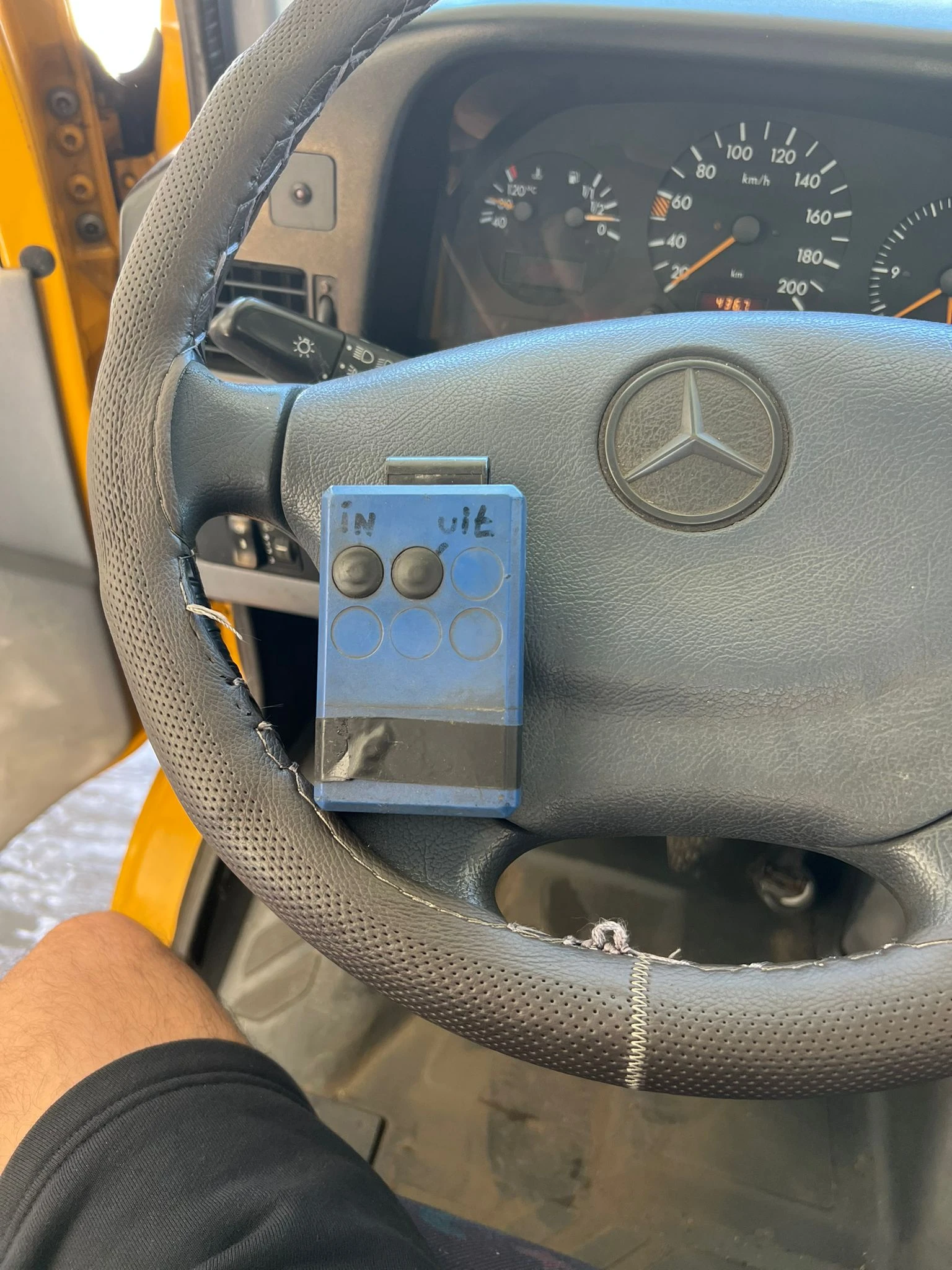 Mercedes-Benz 412, снимка 4 - Камиони - 54987127