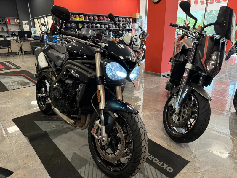 Triumph Speed Triple 1050S, снимка 2 - Мотоциклети и мототехника - 51026577