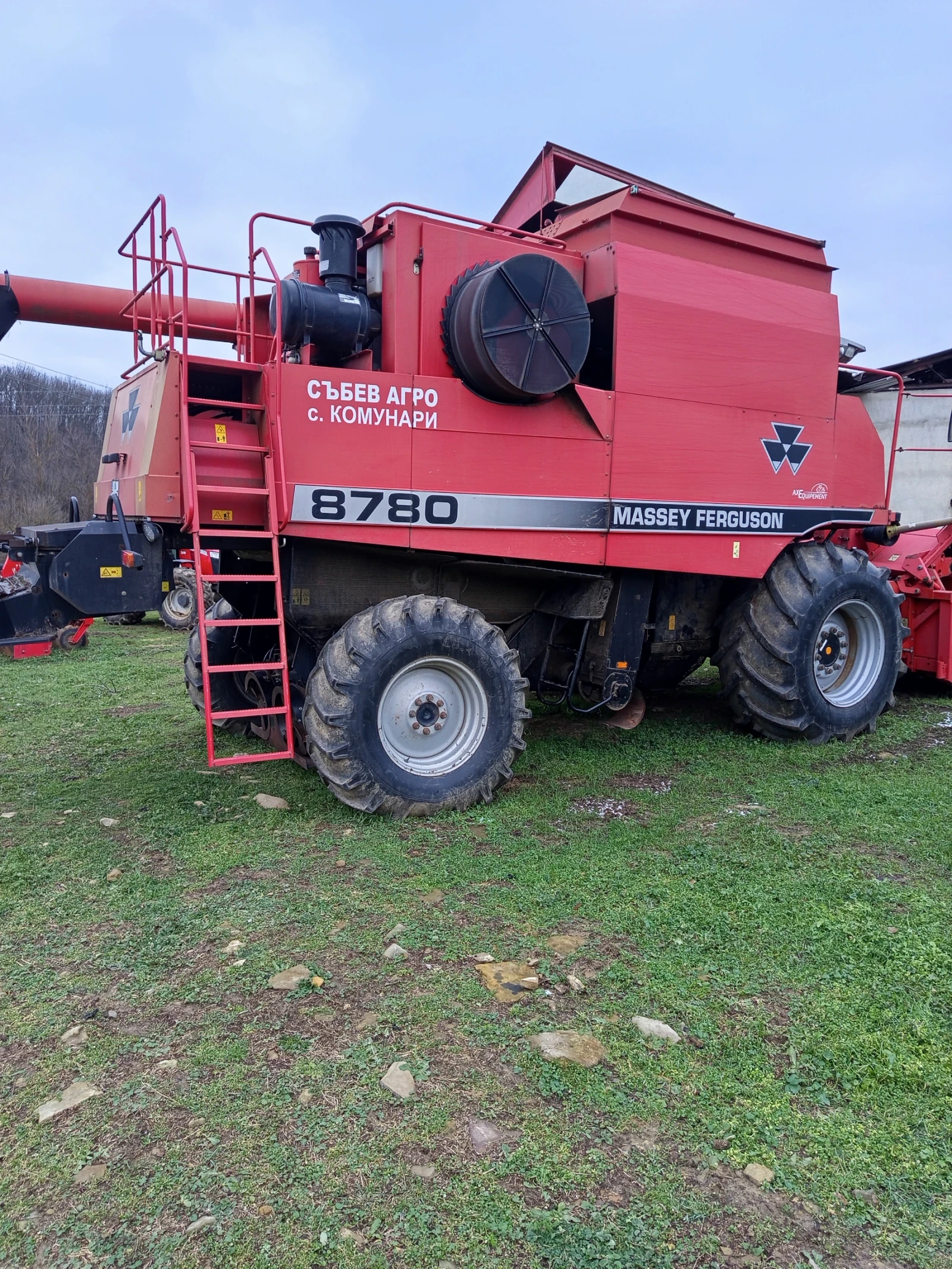 Комбайн Massey Ferguson 8780, снимка 2 - Селскостопанска техника - 54997121