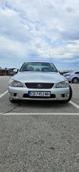 ����� �� �������� �� Lexus IS 200
