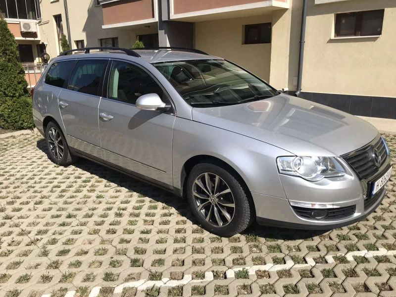 VW Passat, снимка 4 - Автомобили и джипове - 47330395