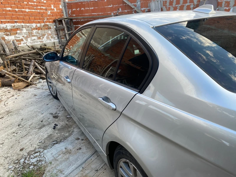 BMW 320 Е90, снимка 8 - Автомобили и джипове - 47720771