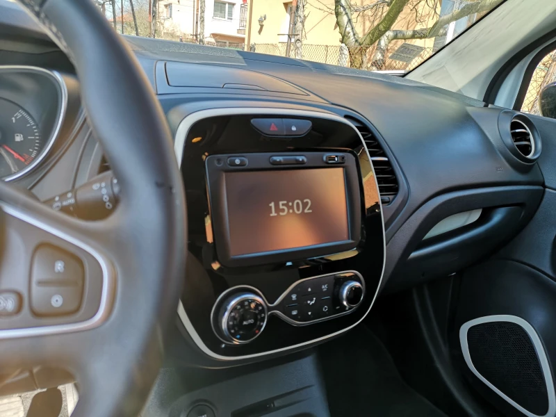 Renault Captur 0.9 TCe 90 к.с. ЕВРО6С, снимка 8 - Автомобили и джипове - 48726382