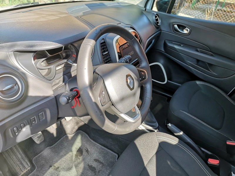 Renault Captur 0.9 TCe 90 к.с. ЕВРО6С, снимка 11 - Автомобили и джипове - 48726382