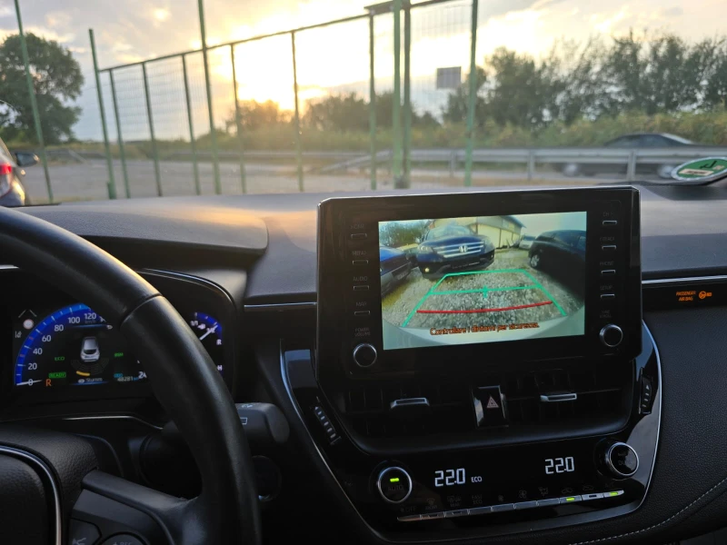 Toyota Corolla 1.8Hibrid TEAM DEUTSCHLAND, снимка 9 - Автомобили и джипове - 51264246