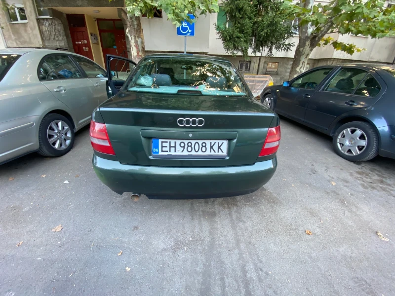 Audi A4, снимка 3 - Автомобили и джипове - 52344704
