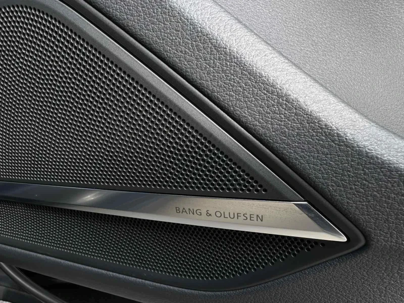 Audi A8 5.0 TFSI, снимка 15 - Автомобили и джипове - 51745386