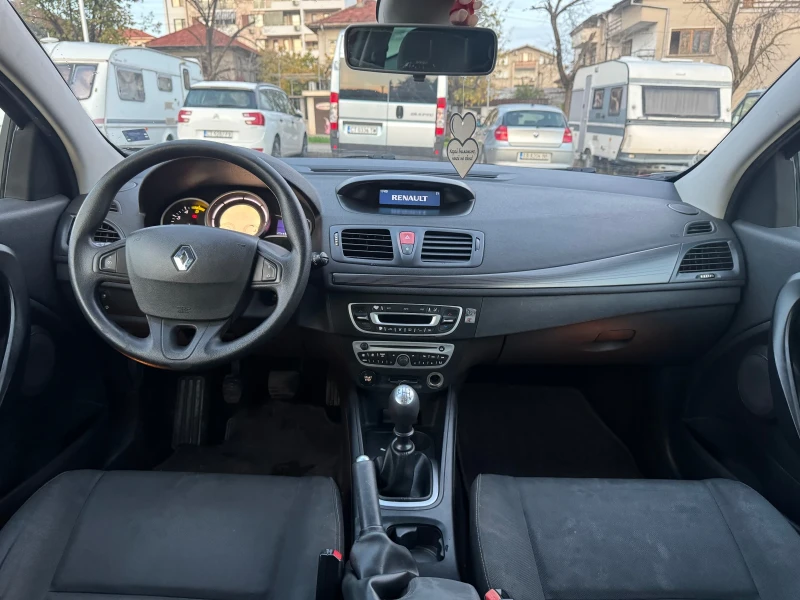 Renault Megane, снимка 7 - Автомобили и джипове - 52354912