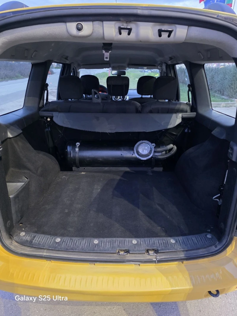 Dacia Logan 1.6, снимка 8 - Автомобили и джипове - 52582670