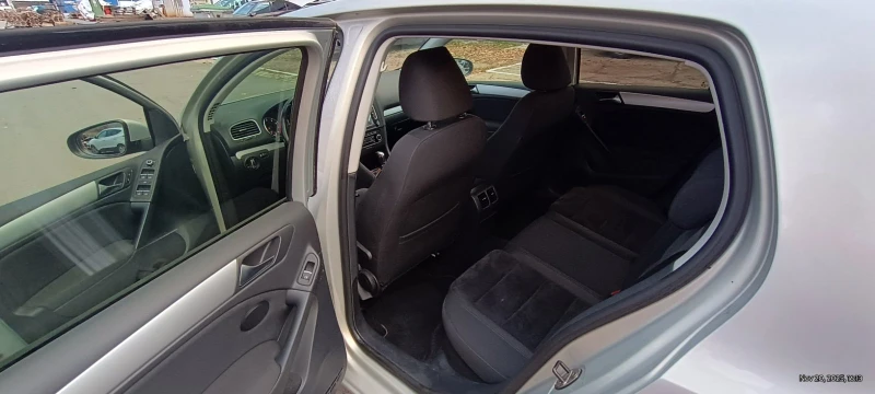 VW Golf, снимка 8 - Автомобили и джипове - 52614612