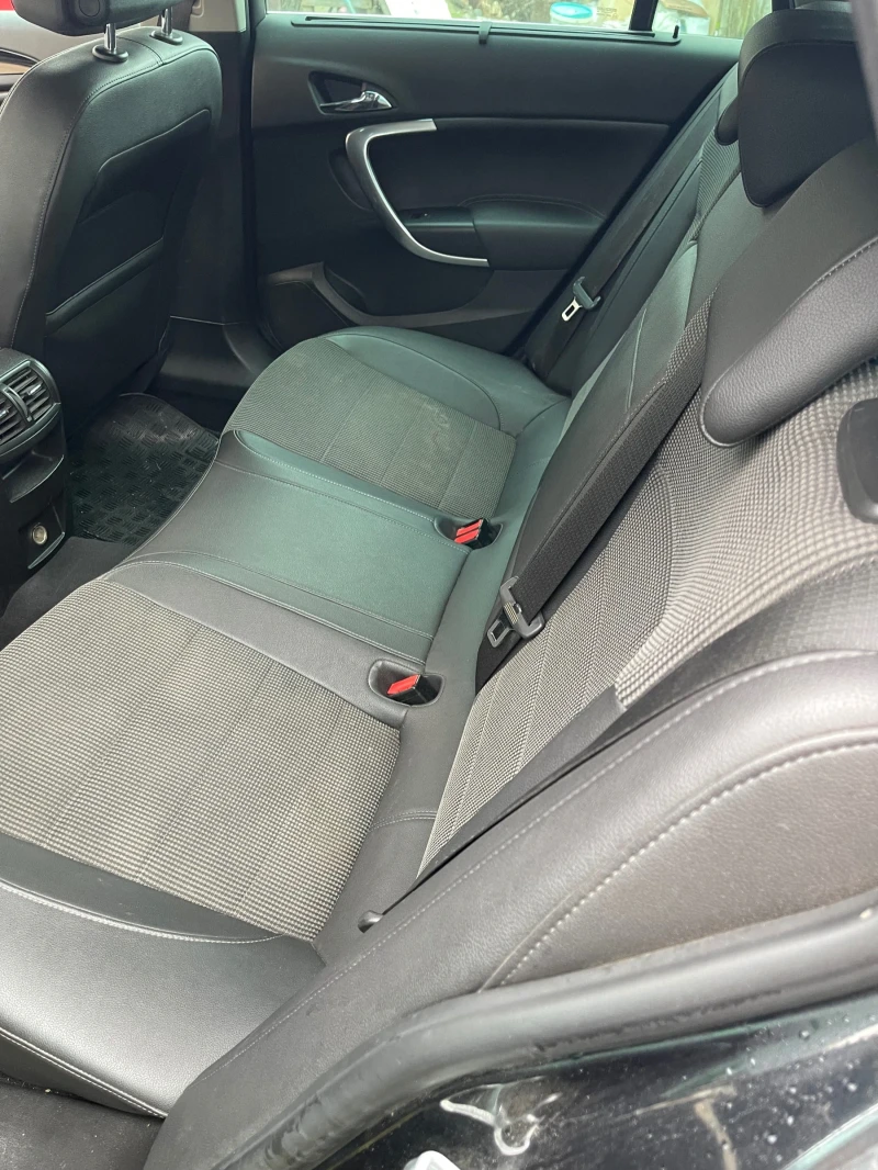 Opel Insignia, снимка 6 - Автомобили и джипове - 52904843