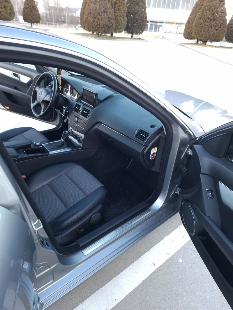 Mercedes-Benz C 220 CDI , снимка 7 - Автомобили и джипове - 52958839