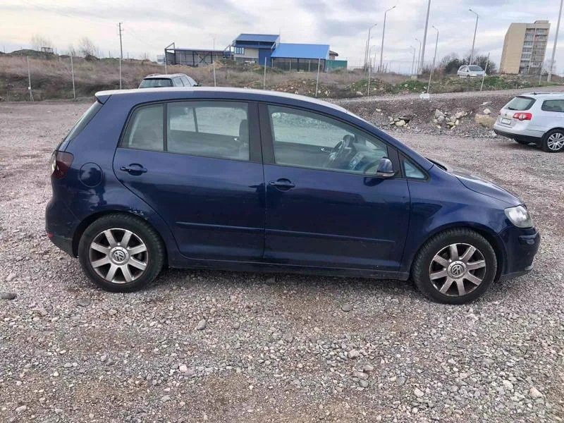 VW Golf Plus 2,0 тди На части, снимка 3 - Автомобили и джипове - 34595911