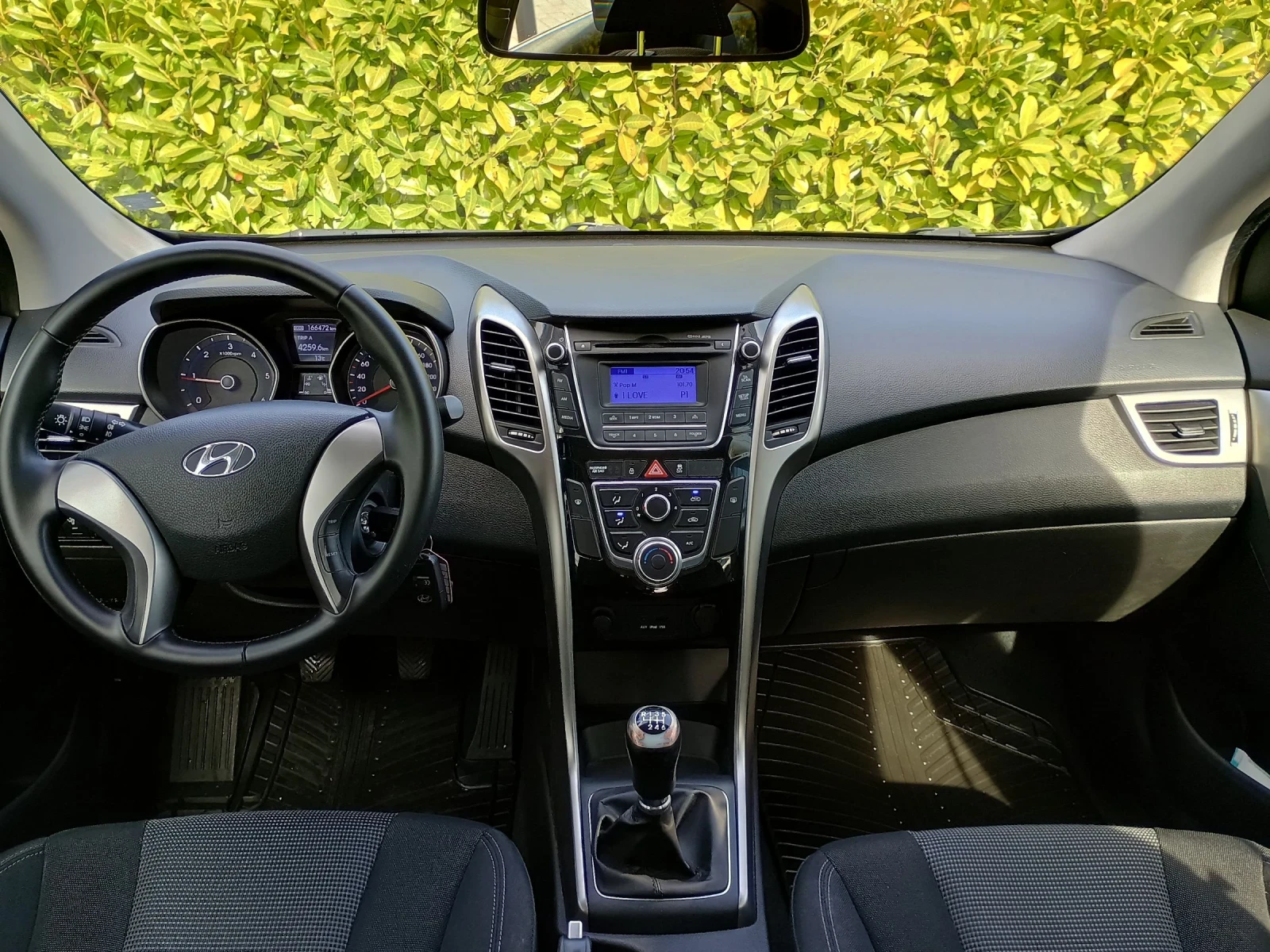 Hyundai I30 1.4CRDI 90кс ПЕРФЕКТЕН! - изображение 9