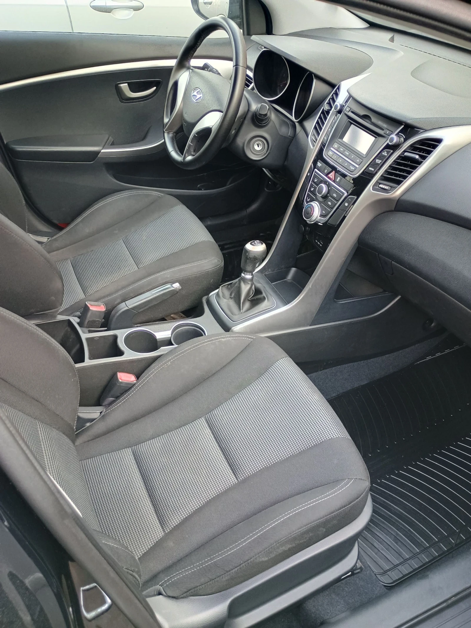 Hyundai I30 1.4CRDI 90кс ПЕРФЕКТЕН! - изображение 6
