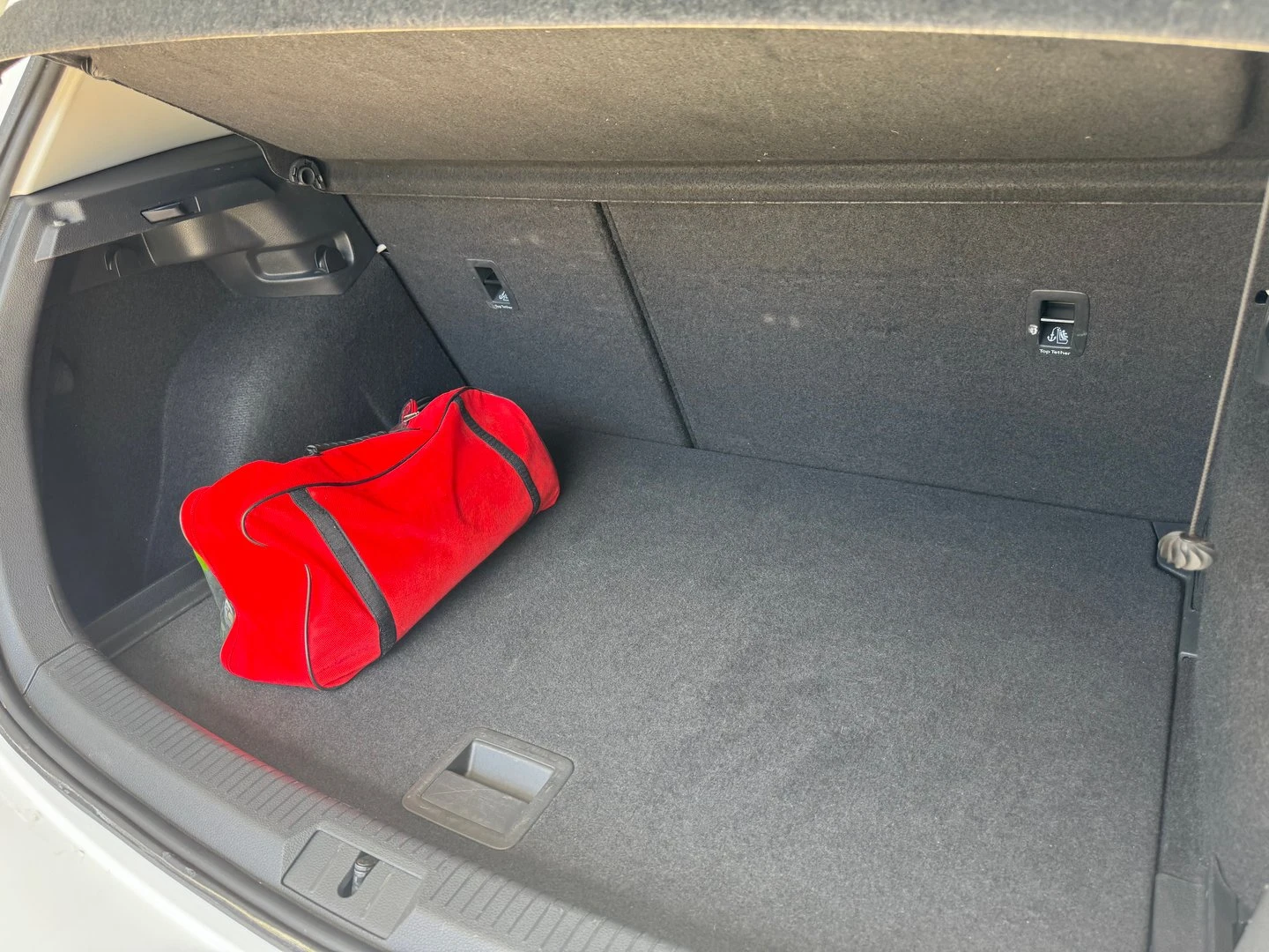 VW Golf Trendline 1.6TDI BMT - изображение 10