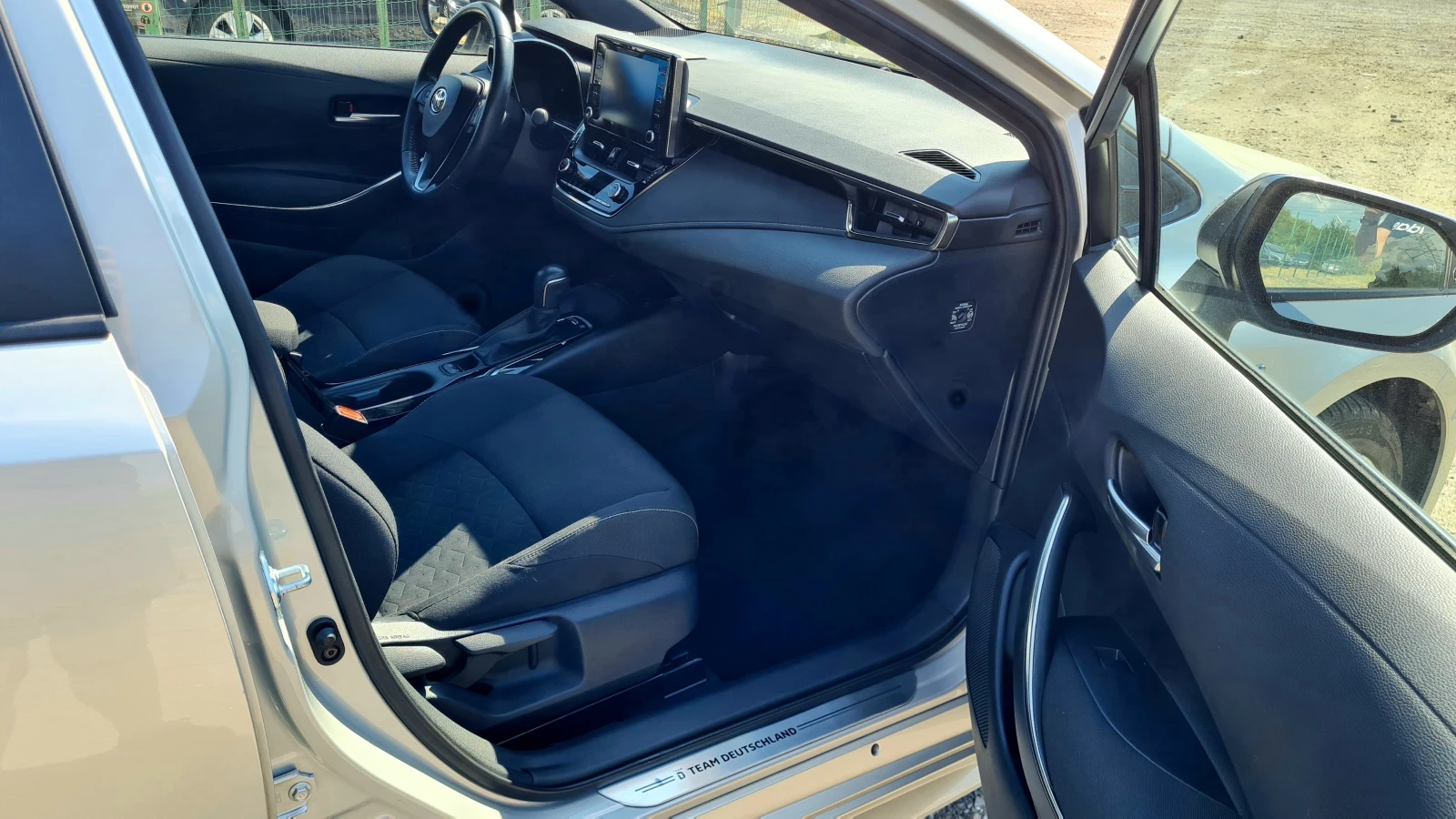 Toyota Corolla 1.8Hibrid TEAM DEUTSCHLAND | Mobile.bg   11