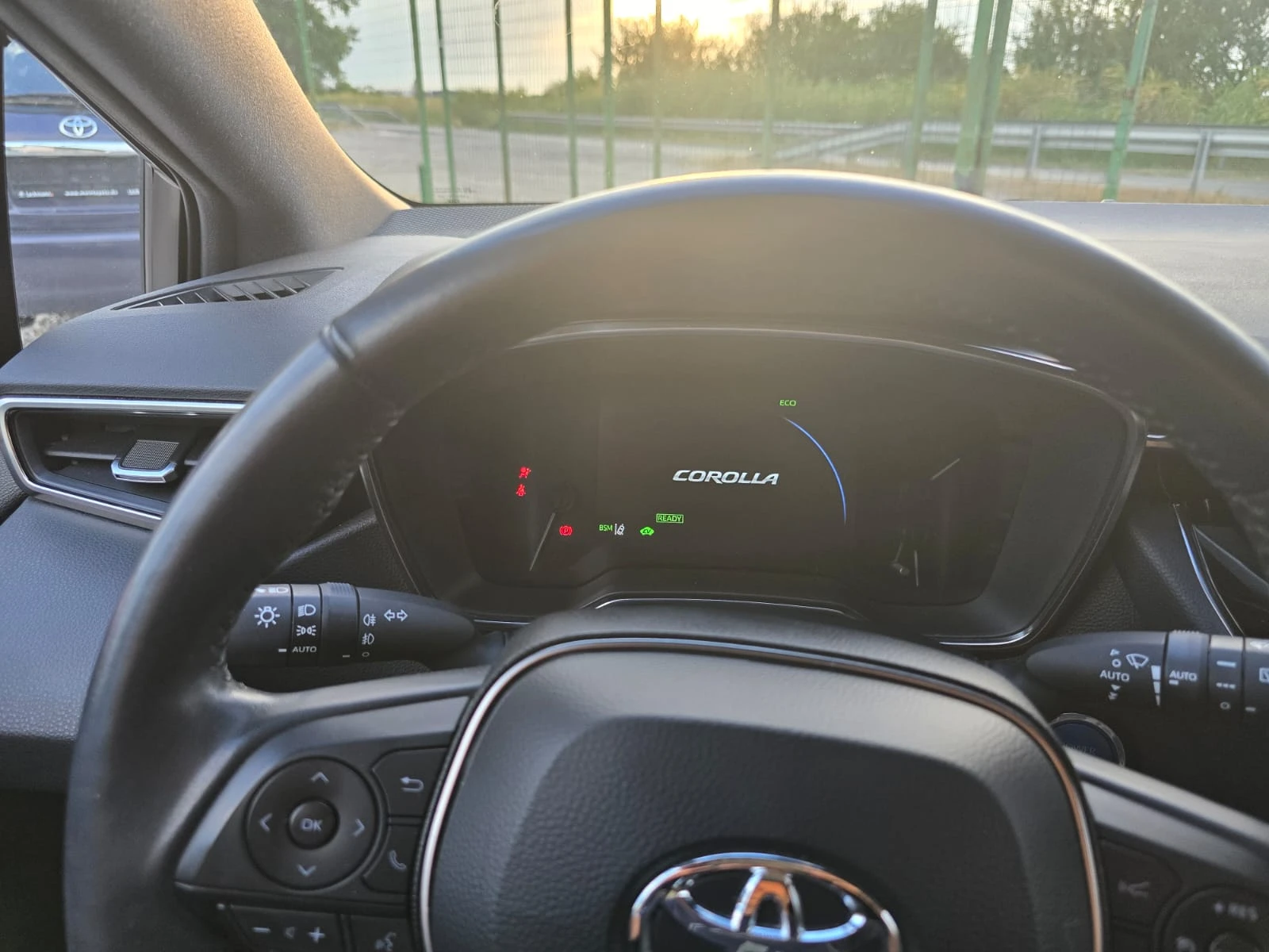 Toyota Corolla 1.8Hibrid TEAM DEUTSCHLAND - изображение 7