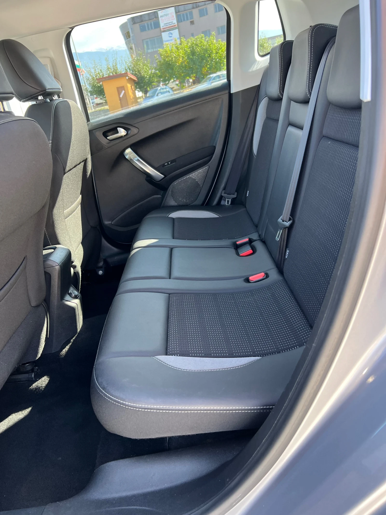 Peugeot 2008 1.2 PureTech Euro6B!! Allure!! | Mobile.bg   12