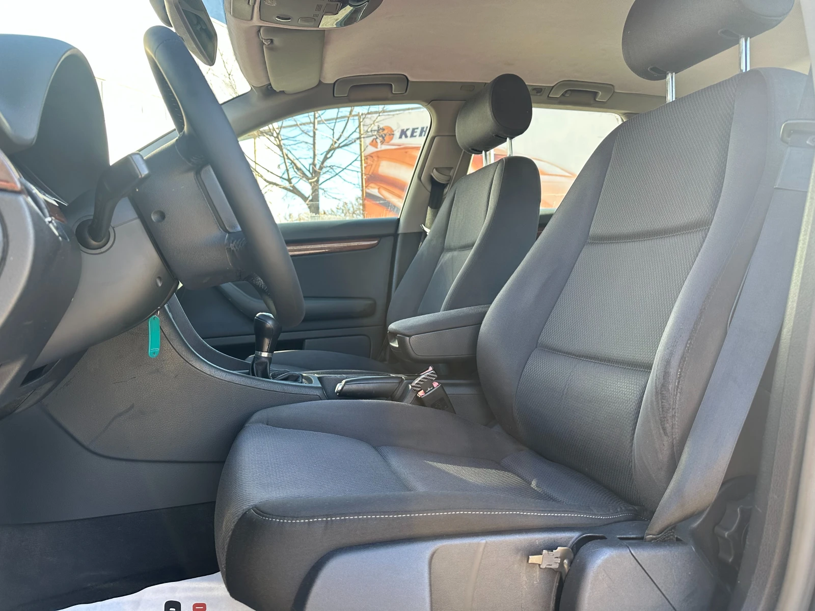 Audi A4 1.9d 131 к.с. - изображение 8