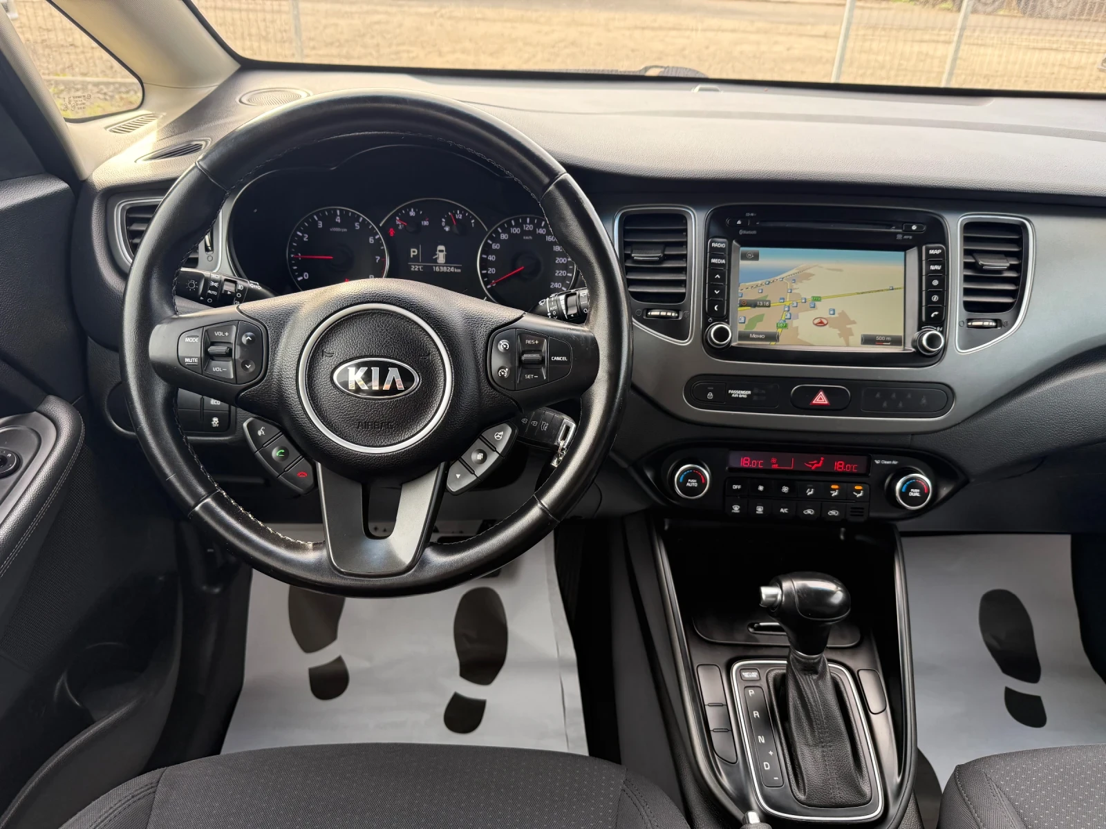Kia Carens 2.0i CH Automat Navi 7m - изображение 8