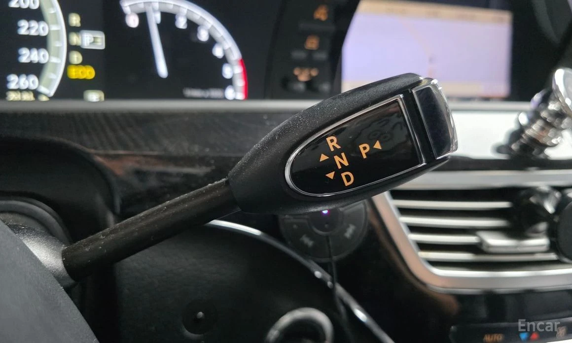 Mercedes-Benz S 350  - изображение 9