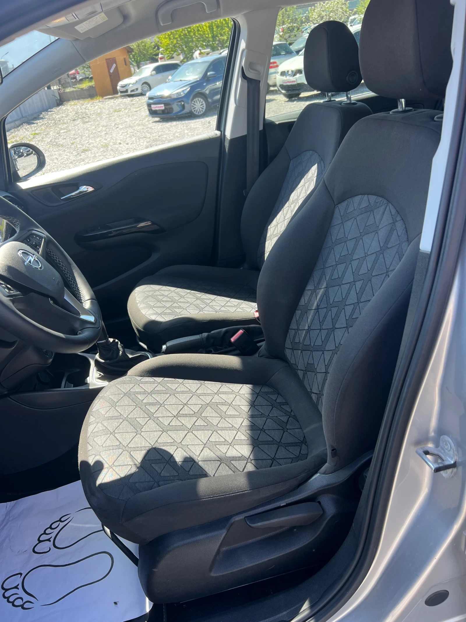 Opel Corsa 1.2i 80.000км!!!! Еuro6B!!!, снимка 12 - Автомобили и джипове - 53289492