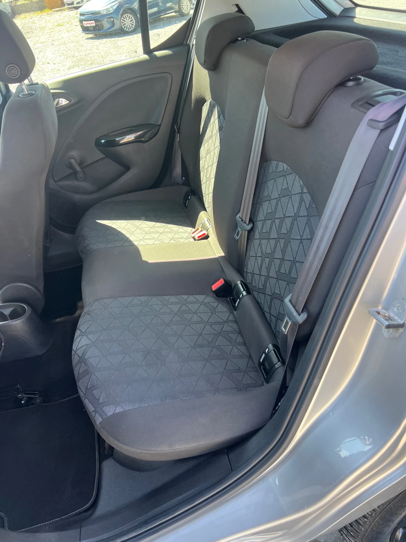 Opel Corsa 1.2i 80.000км!!!! Еuro6B!!!, снимка 13 - Автомобили и джипове - 53289492