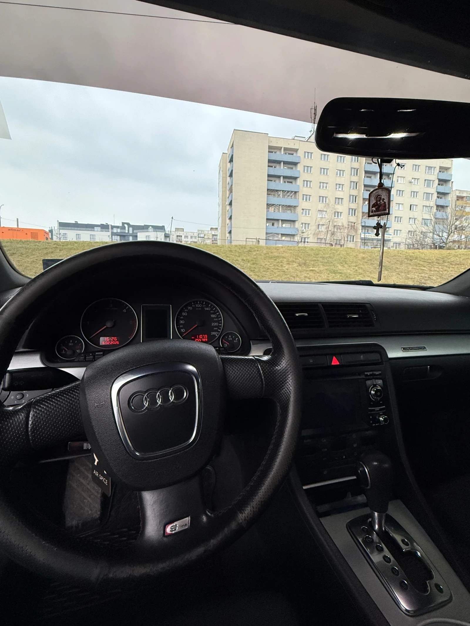 Audi A4  - изображение 8