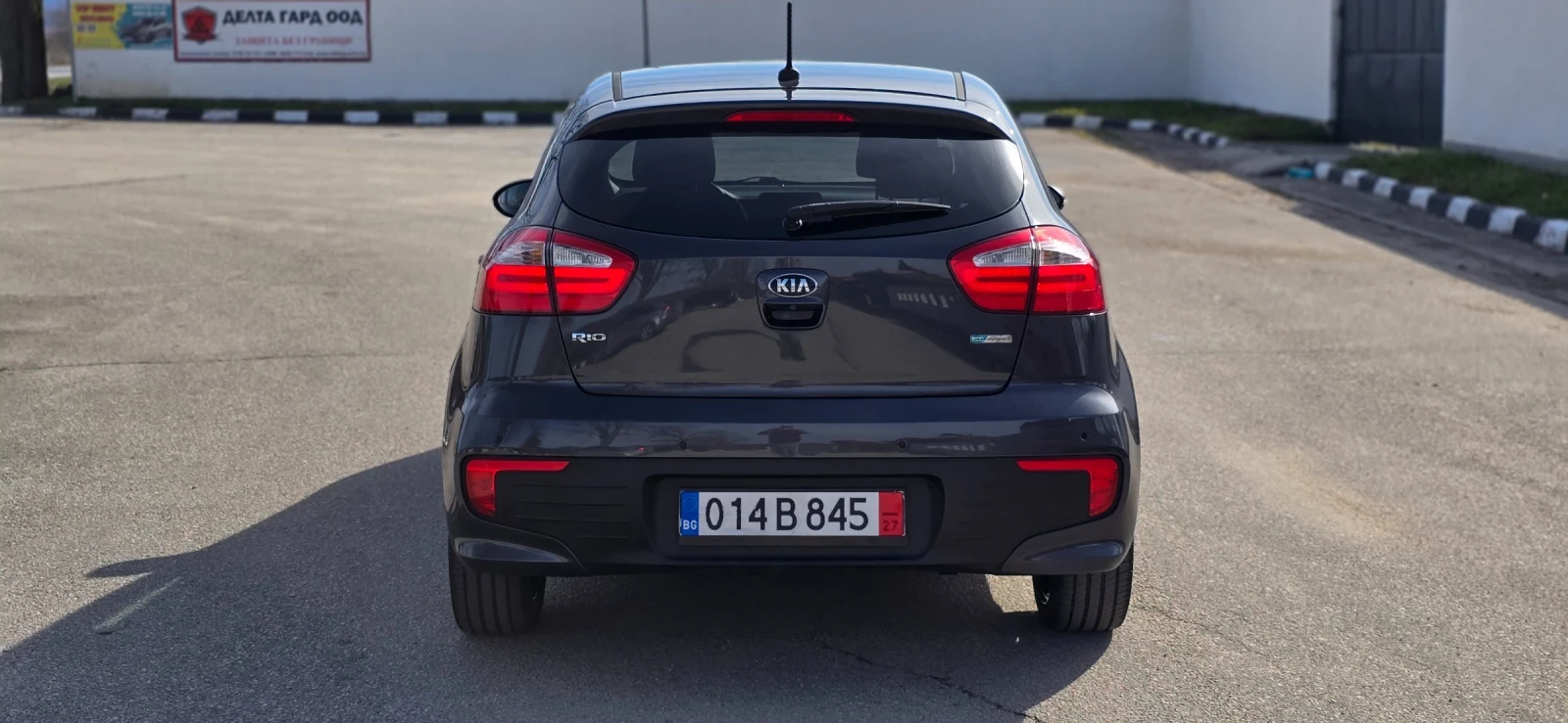 Kia Rio 1.4 109hp, снимка 7 - Автомобили и джипове - 53756629