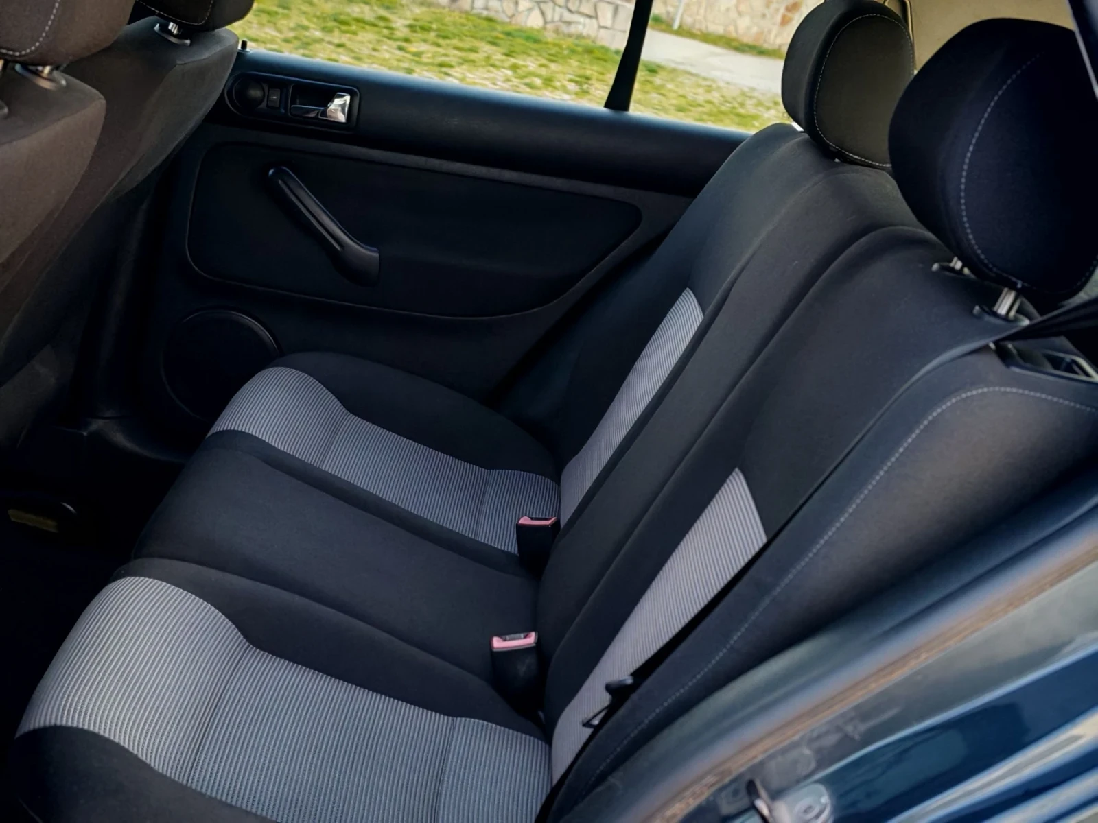 VW Golf 1.9TDI* НОВ ВНОС* , снимка 14 - Автомобили и джипове - 53773279