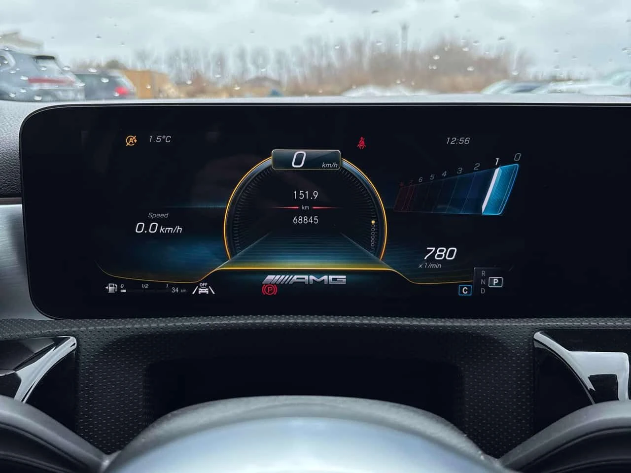 Mercedes-Benz A 35  AMG /DISTRONIC/360/PANO, снимка 8 - Автомобили и джипове - 53953558