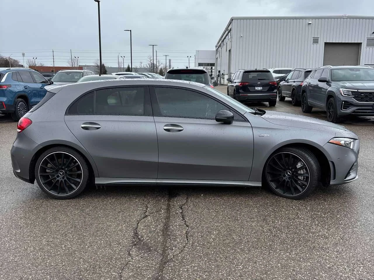 Mercedes-Benz A 35  AMG /DISTRONIC/360/PANO, снимка 3 - Автомобили и джипове - 53953558