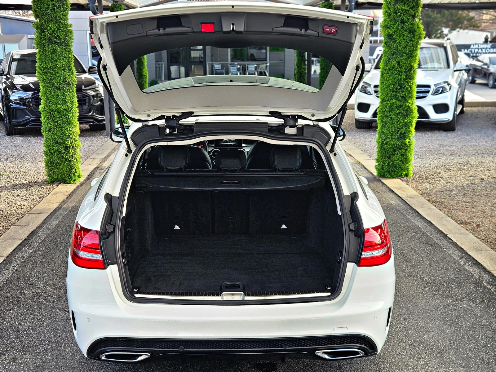 Mercedes-Benz C 220 AMG/4MAT/SHADOW LINE/GERMANY/CAMERA/AMBIENT/AIRMAT, снимка 8 - Автомобили и джипове - 54087520