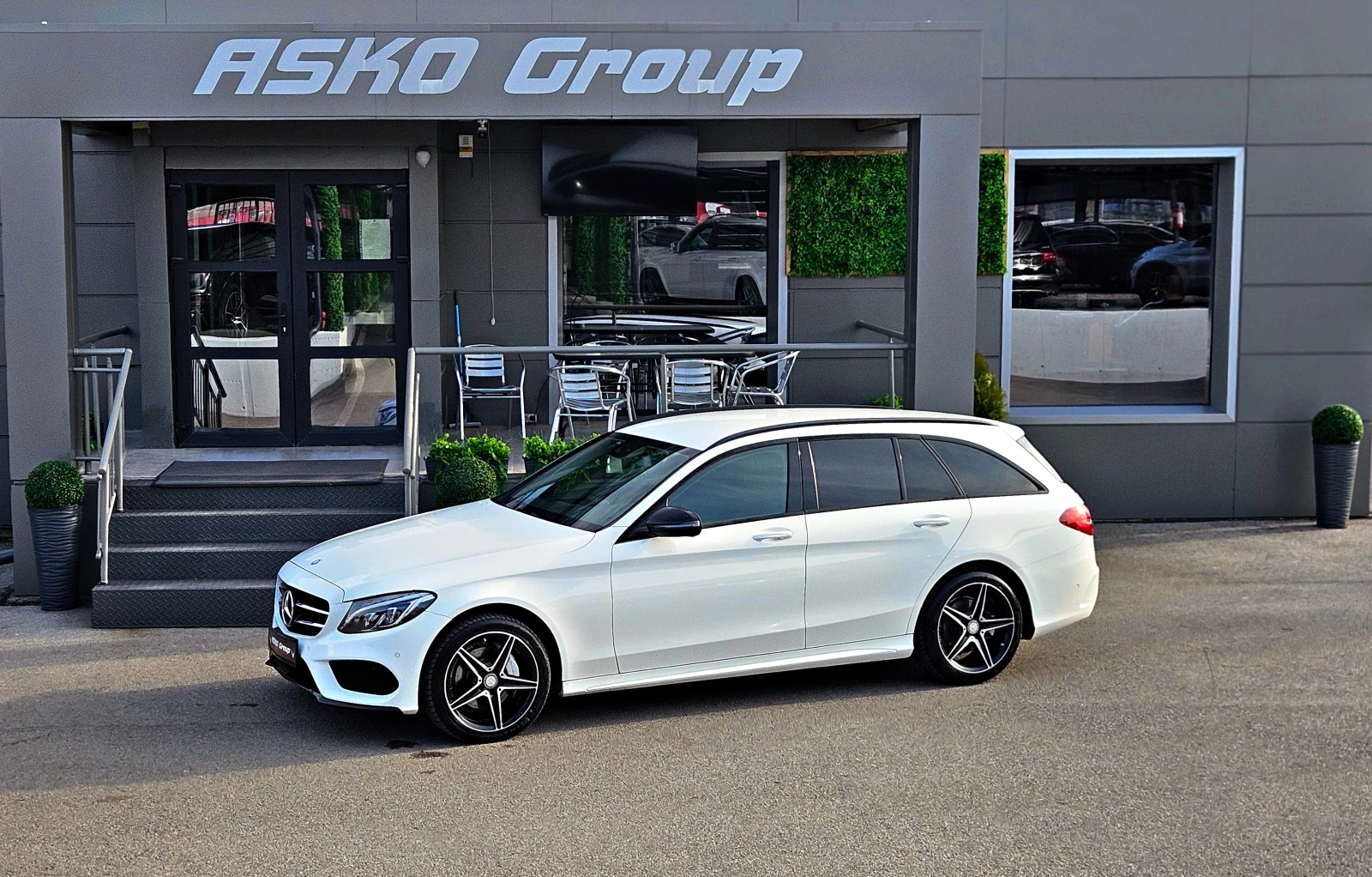 Mercedes-Benz C 220 AMG/4MAT/SHADOW LINE/GERMANY/CAMERA/AMBIENT/AIRMAT, снимка 17 - Автомобили и джипове - 54087520