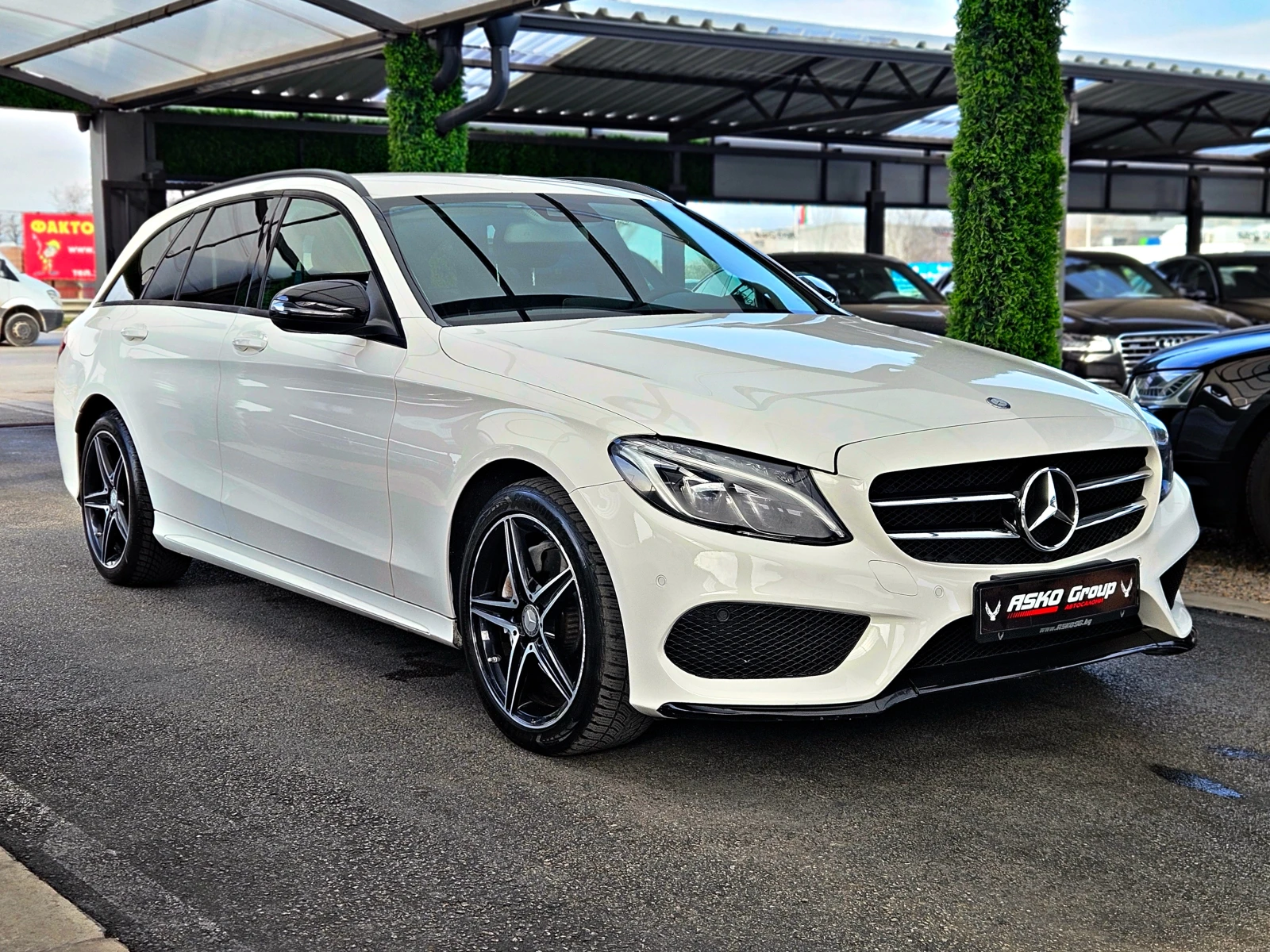 Mercedes-Benz C 220 AMG/4MAT/SHADOW LINE/GERMANY/CAMERA/AMBIENT/AIRMAT, снимка 3 - Автомобили и джипове - 54087520