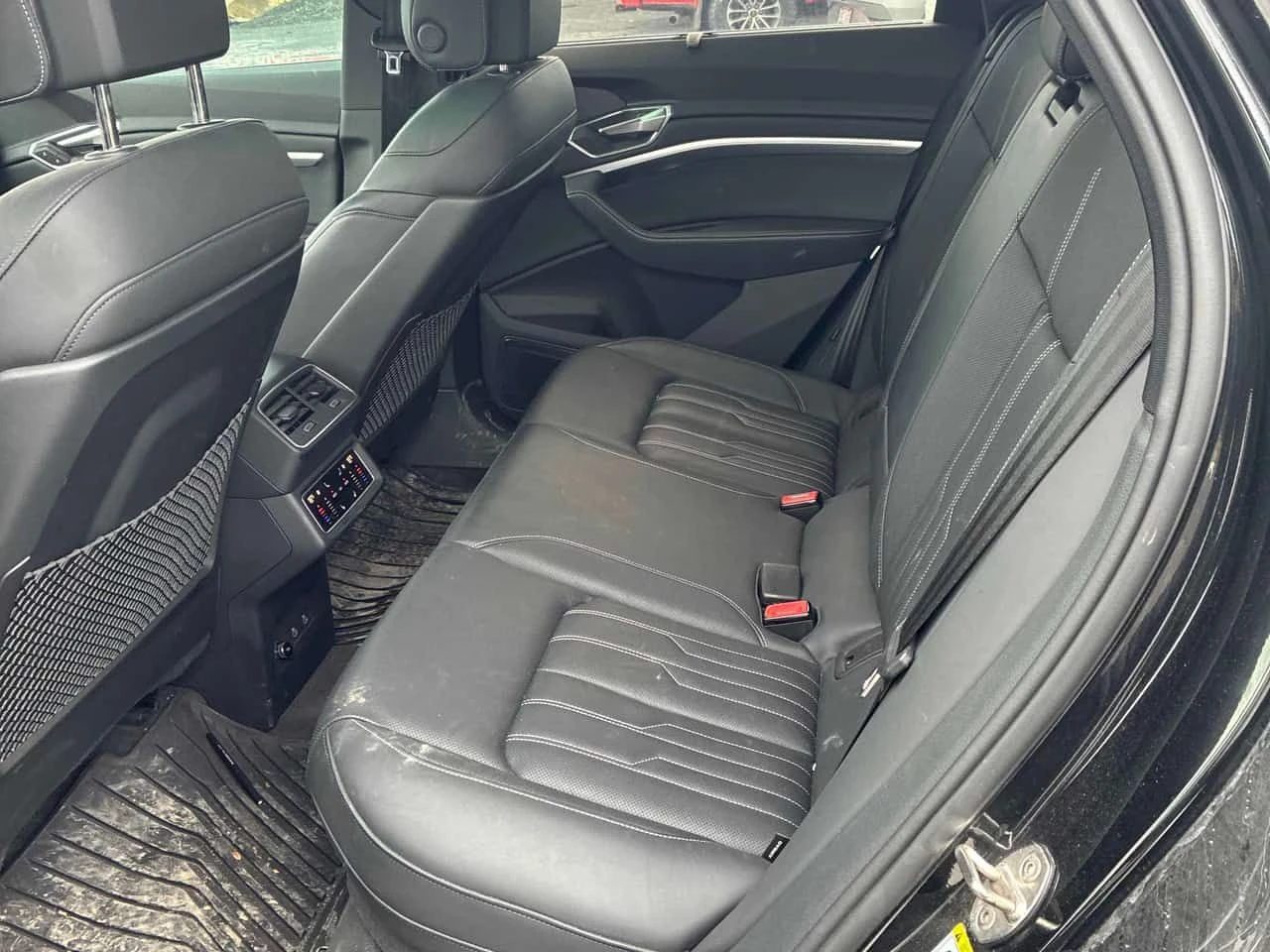 Audi E-Tron * quattro * 360 * ОБДУХВАНЕ * ПОДГРЕВ * ПАМЕТ, снимка 17 - Автомобили и джипове - 54077932