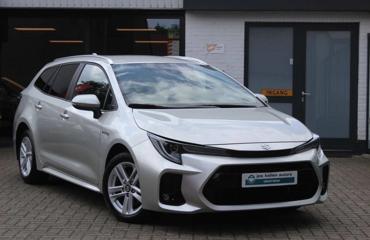 Suzuki Swace 1.8 хибрид 140кс