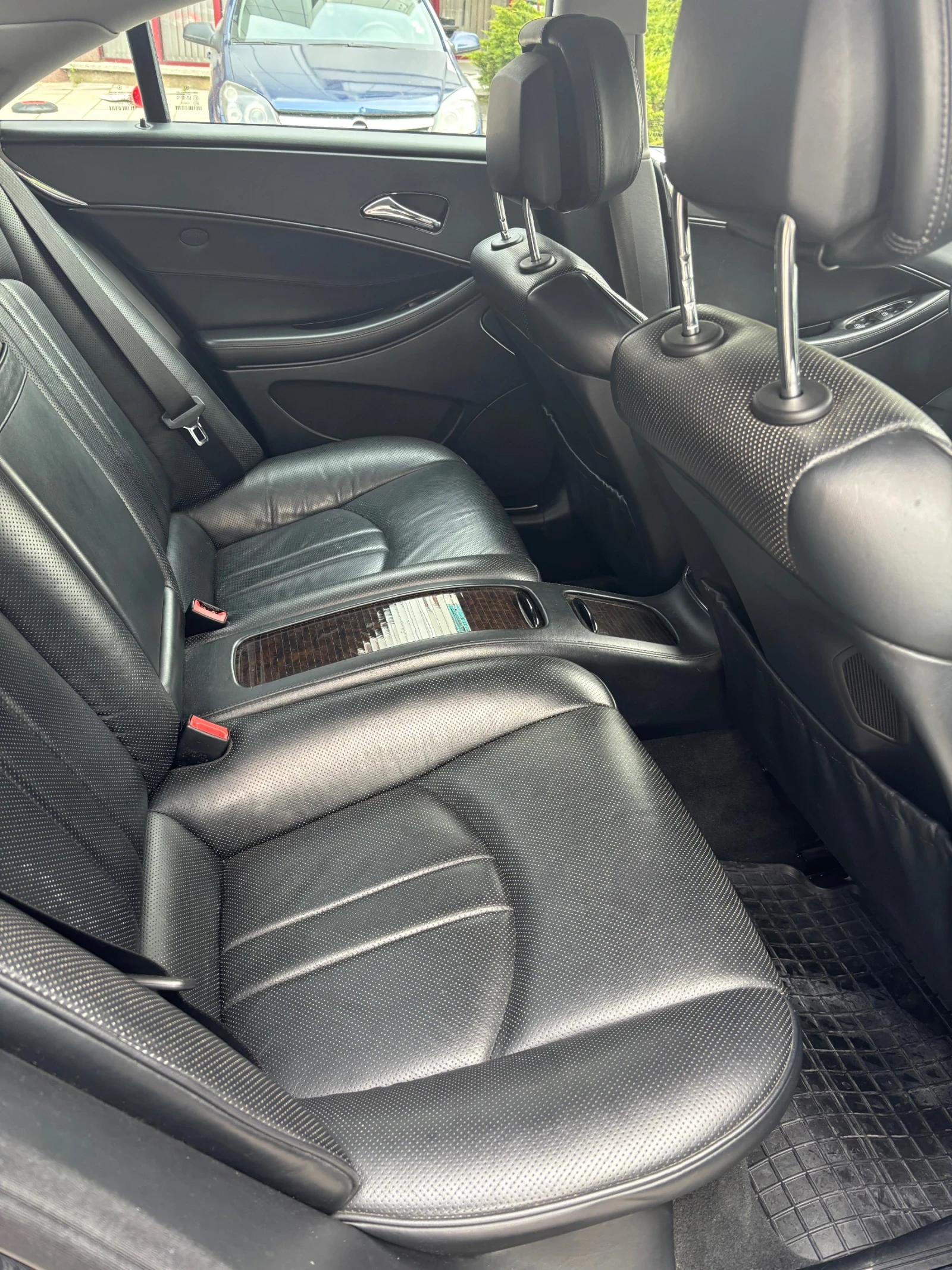 Mercedes-Benz CLS 350, снимка 11 - Автомобили и джипове - 54694903