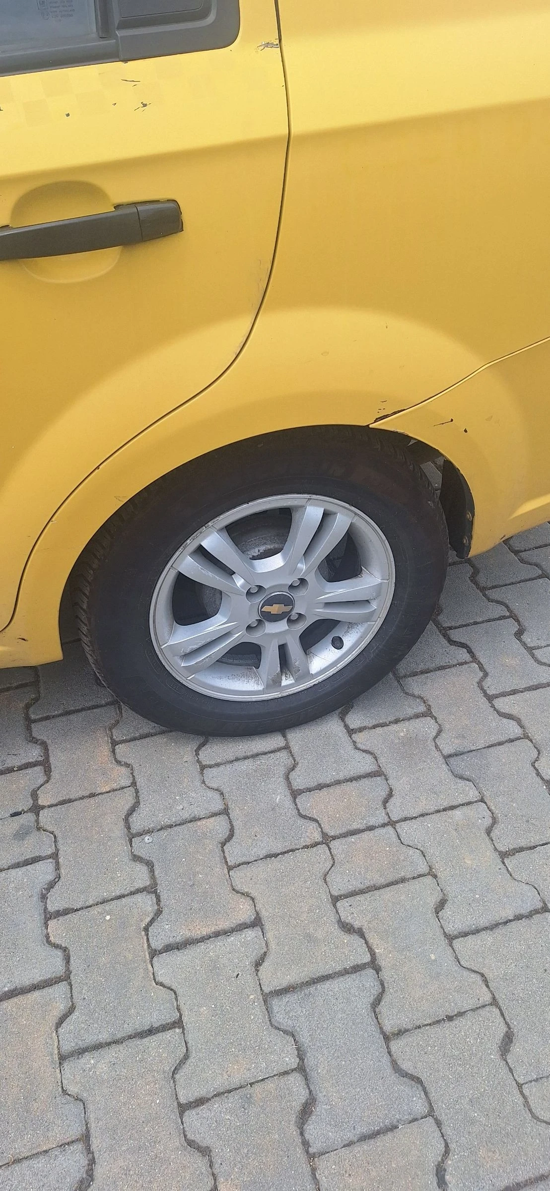 Chevrolet Aveo 1.4 LT 101PS, снимка 6 - Автомобили и джипове - 54807362