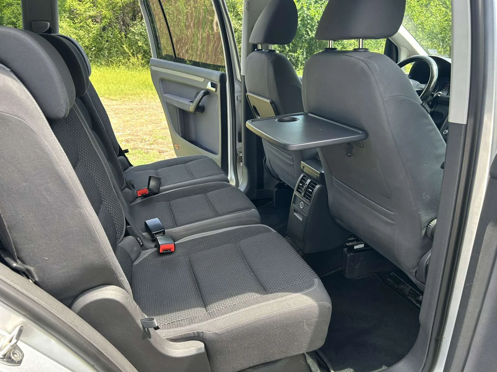 VW Touran  1.4 TSI EcoFuel Метан/Бензин, снимка 9 - Автомобили и джипове - 54809541