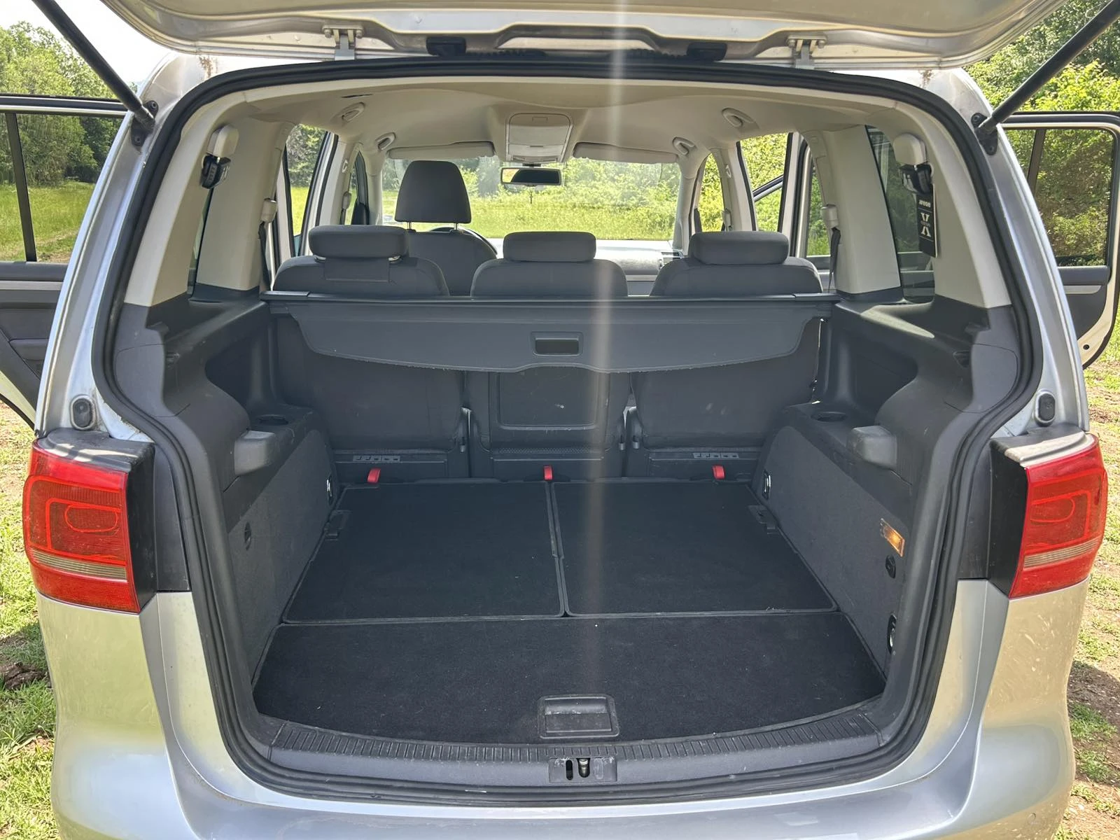 VW Touran  1.4 TSI EcoFuel Метан/Бензин, снимка 14 - Автомобили и джипове - 54809541