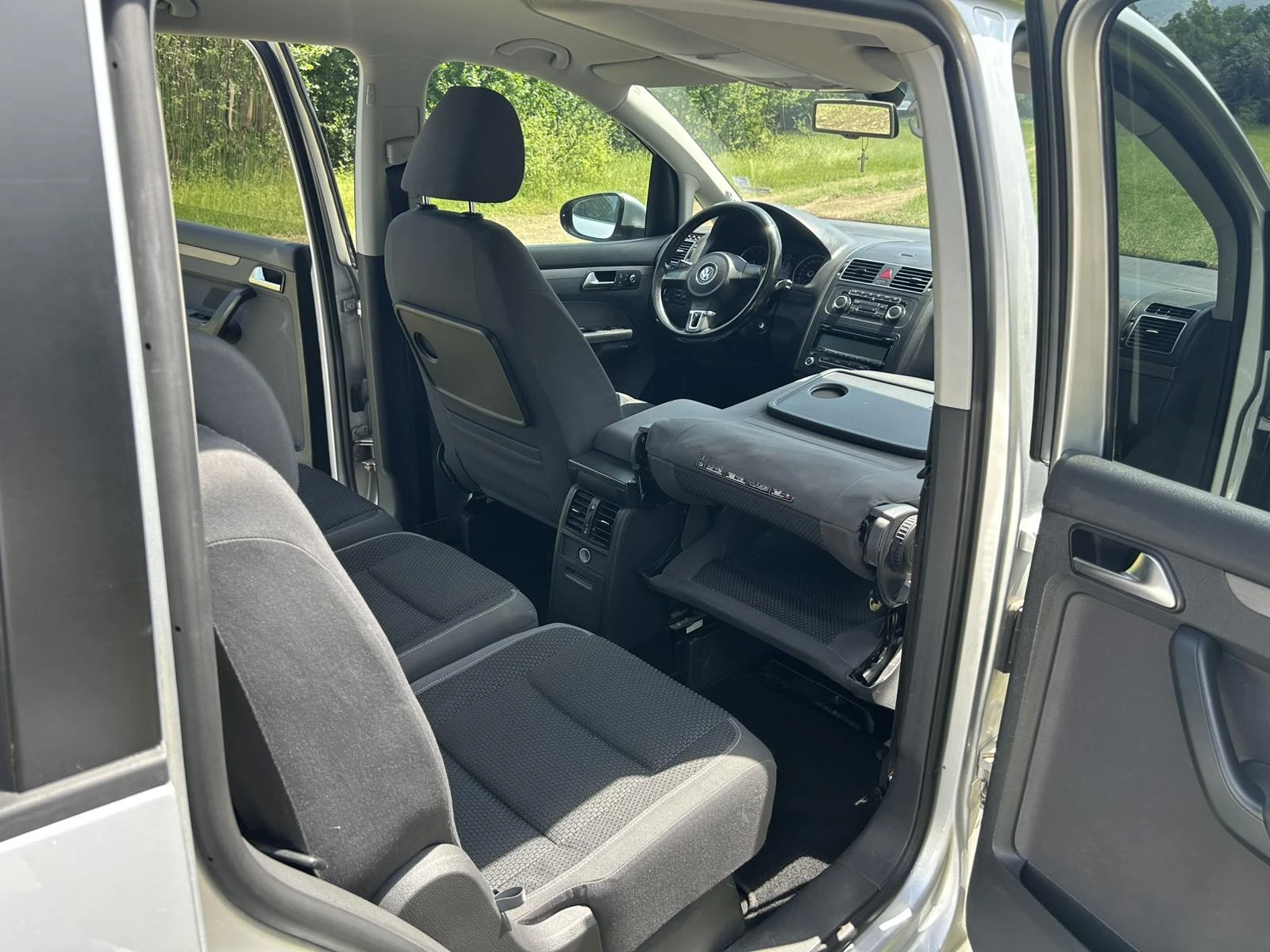VW Touran  1.4 TSI EcoFuel Метан/Бензин, снимка 10 - Автомобили и джипове - 54809541