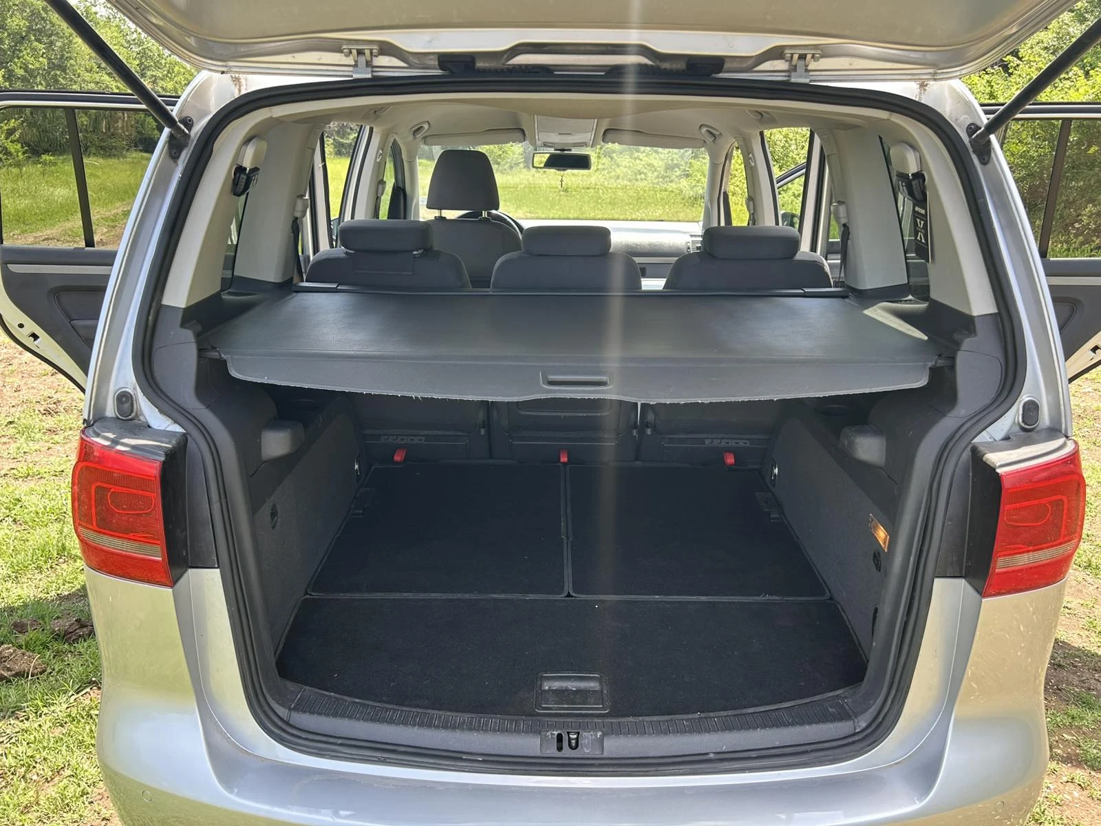 VW Touran  1.4 TSI EcoFuel Метан/Бензин, снимка 13 - Автомобили и джипове - 54809541