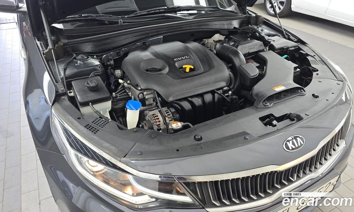 Kia K5 2.0 Luxury, снимка 6 - Автомобили и джипове - 55669096